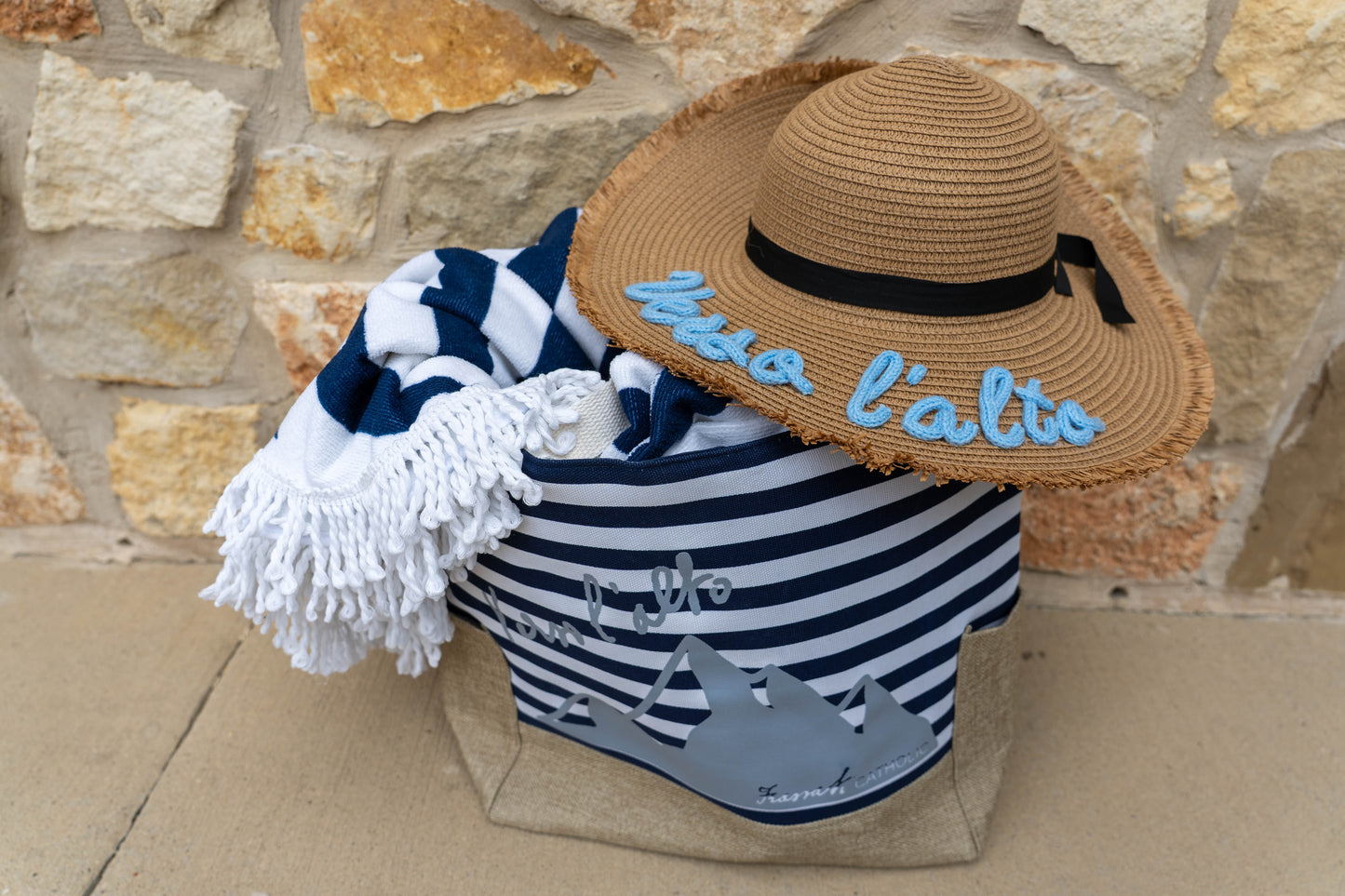 Verso l'alto Striped Beach Bag