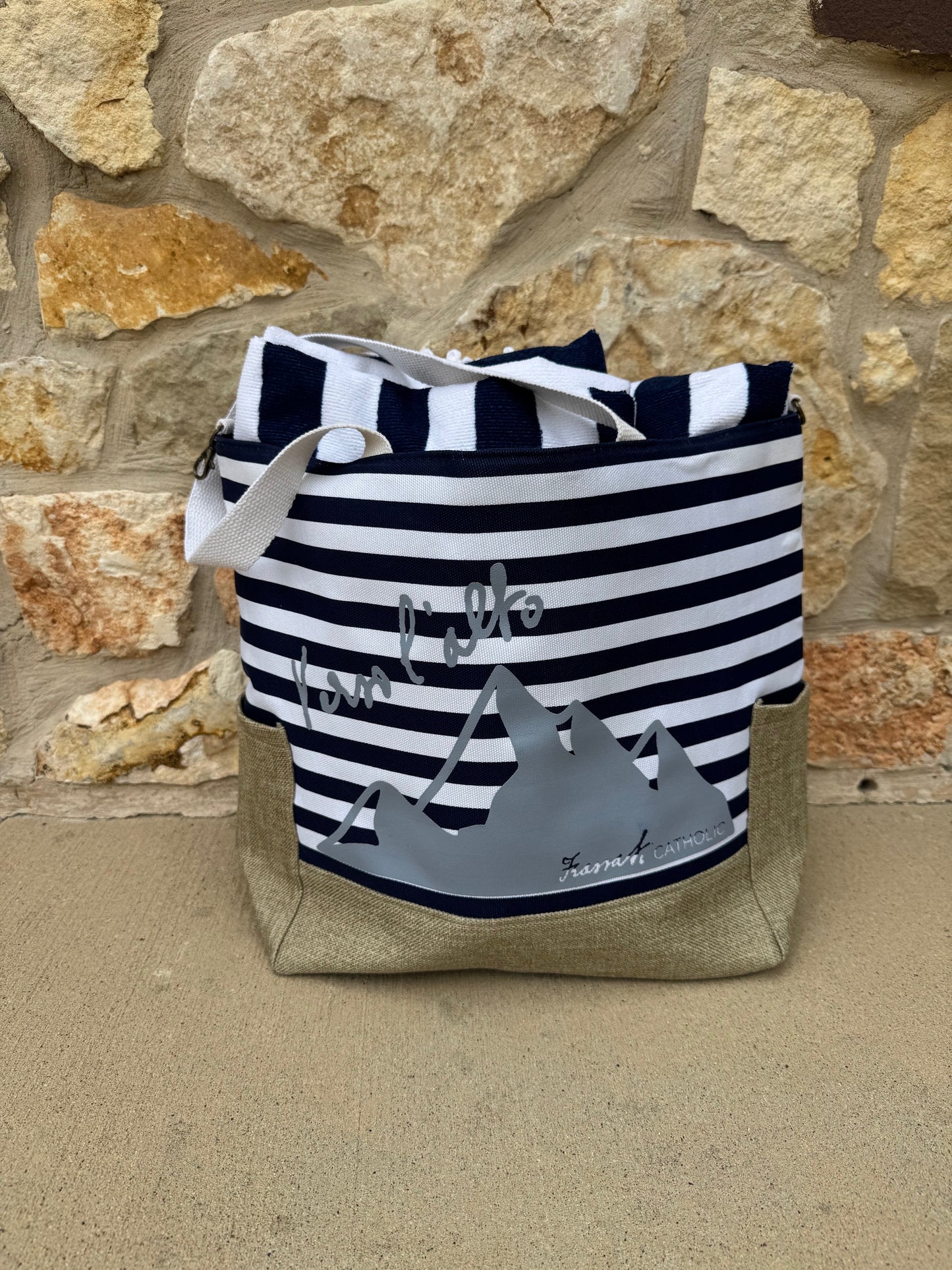 Verso l'alto Striped Beach Bag